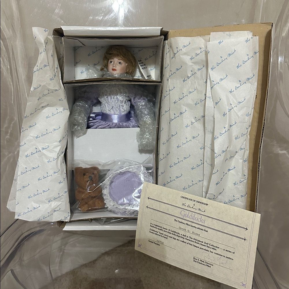 The Storybook Collection The Danbury Mint Goldilocks Porcelain Doll